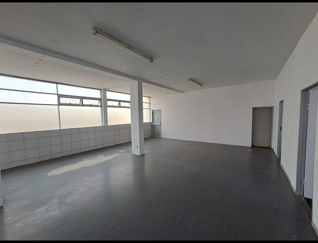 215M² OFFICE TO LET IN GLENHAZEL